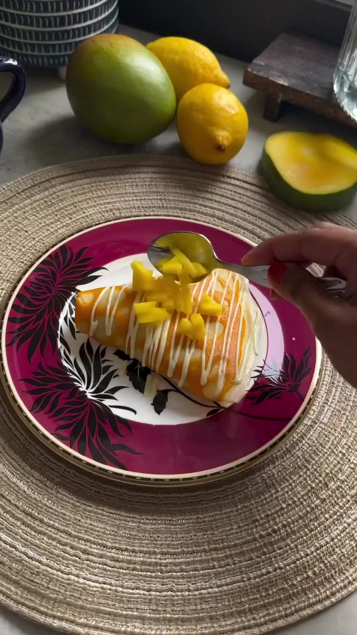 Блины с манго и белым шоколадом