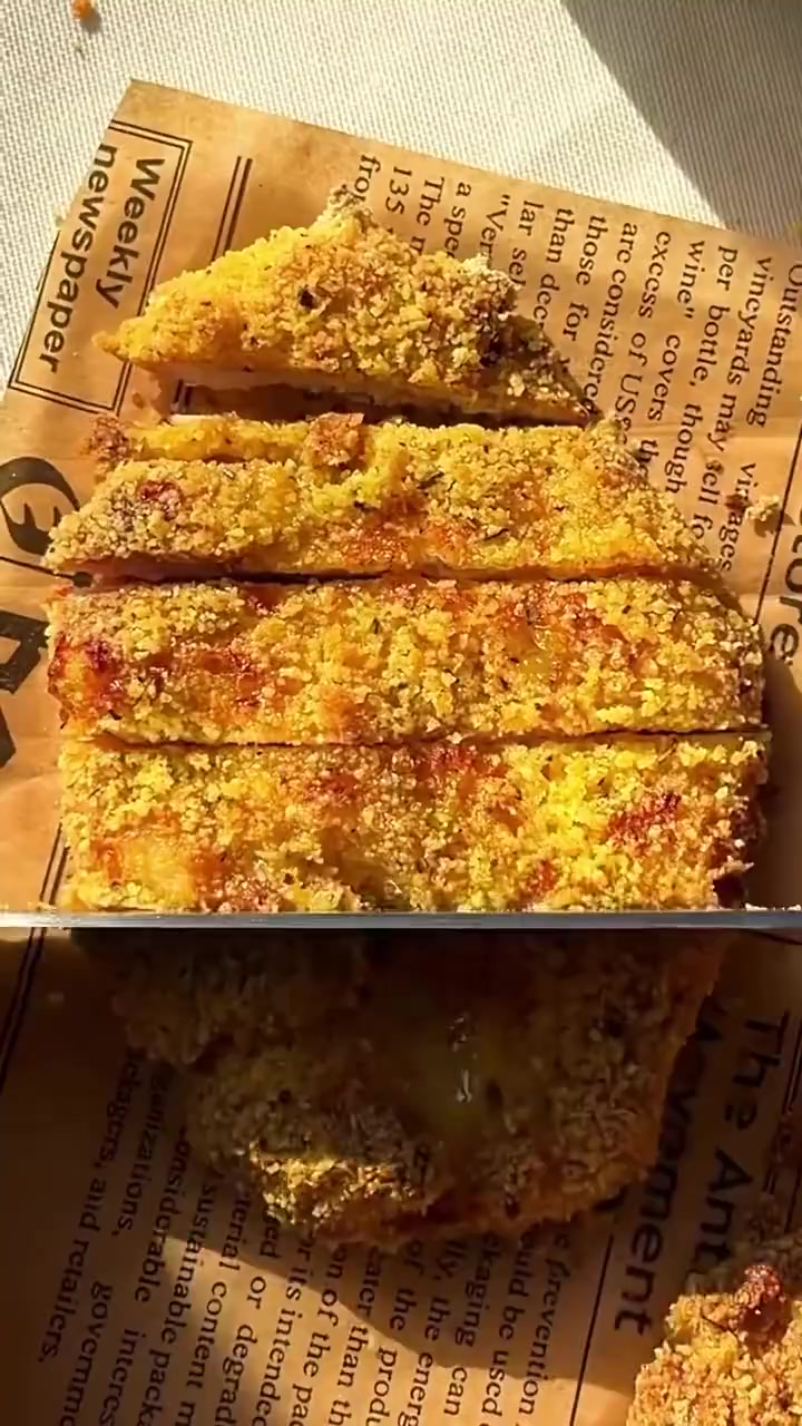 Хрустящий салат с курицей и кукурузой