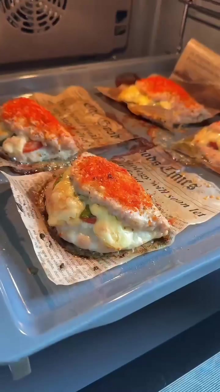 Кальцоне из фарша в духовке
