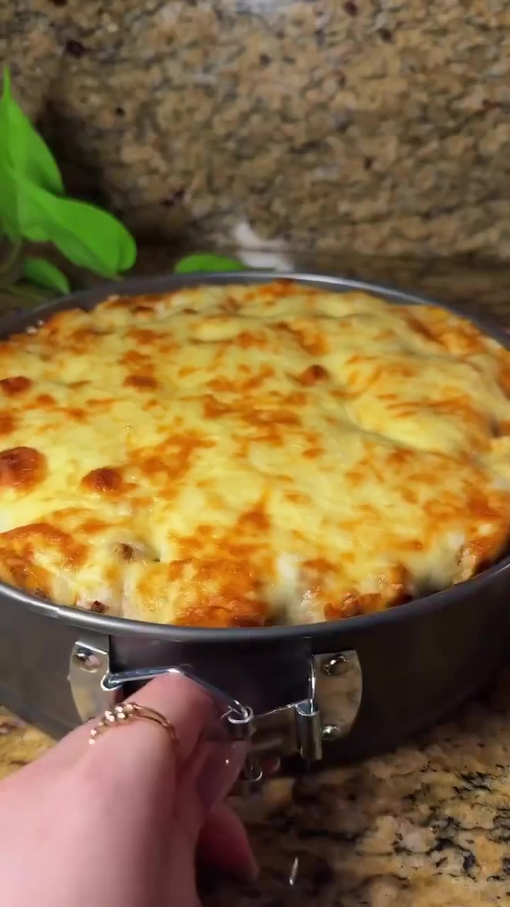 Паста-пирог с мясным соусом и бешамель