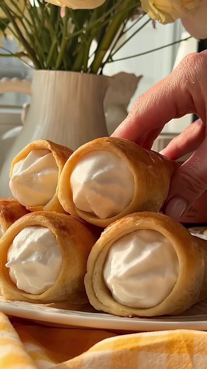 Трубочки с белковым кремом